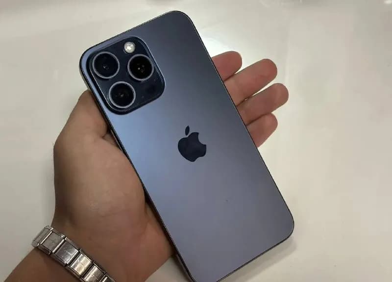 iPhone 15 Pro Max (256 GB) — Батуми — 1 600 ₾