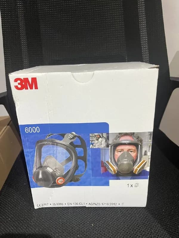 3M Cool Flow облегчает дыхание. Линза из поликарбоната устойчива к царапинам и ударам, а также обесп — Тбилиси — 400 ₾