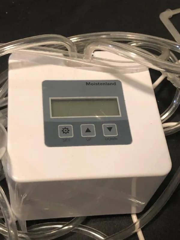 Moistenland ML-DP1 — новый ни разу не использовался. Полный комплект: коробка, трубки, инструкция. 8 — Тбилиси — 80 ₾