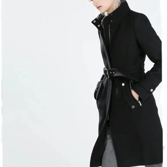 L. 30 lari -шерсть, бренд Zara. Метро технический университет — Тбилиси — 30 ₾