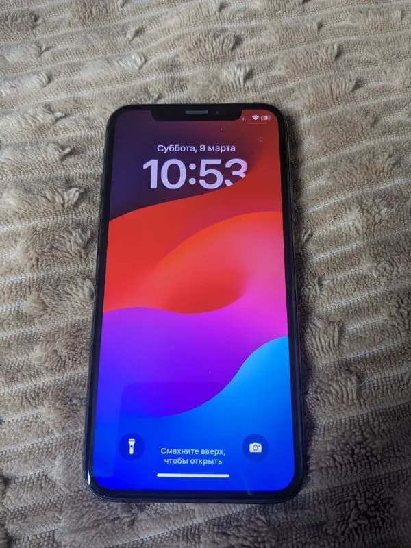 IPhone Xs, 64 gb, состояние на фото. Полностью рабочий и оригинальный. 350 лари — Тбилиси — 350 ₾