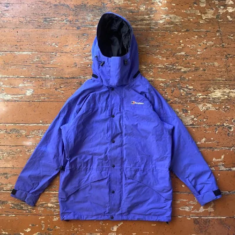 outdoor компании Berghaus, одной из пионеров производства снаряжения для активного отдыха. Куртка вы — Тбилиси — 185 ₾