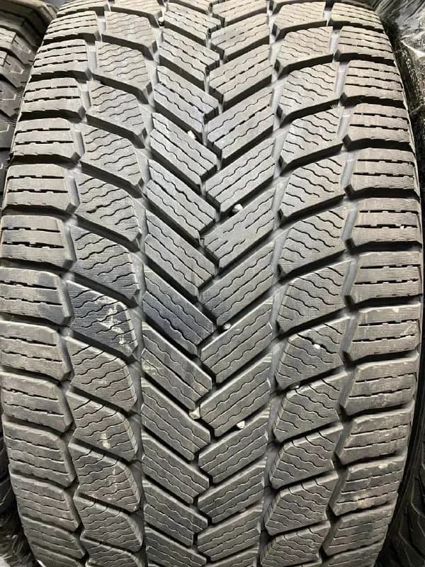 Michelin 255/40 R18 липучки — Тбилиси — 1 000 ₾