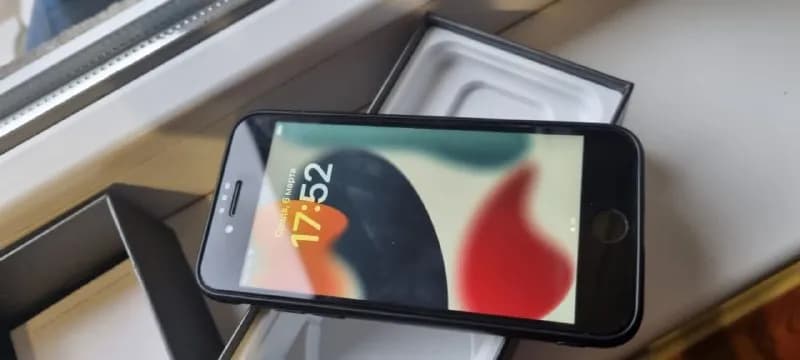 Айфон 8 — Тбилиси — 200 ₾