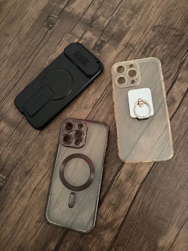 iPhone 16 Pro Max, чёрный на iPhone 17 Air — Батуми — 10 ₾