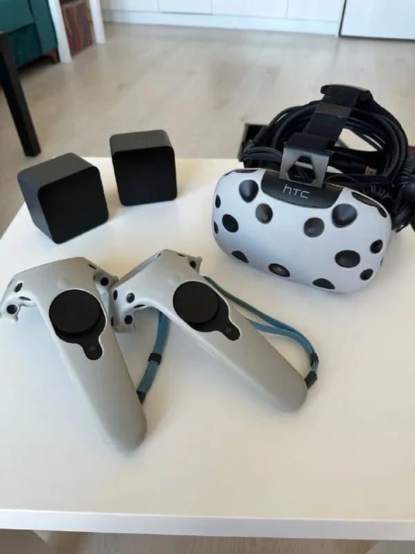 vr шлем HTC Vive + Deluxe Audio Strap — Тбилиси — 500 ₾