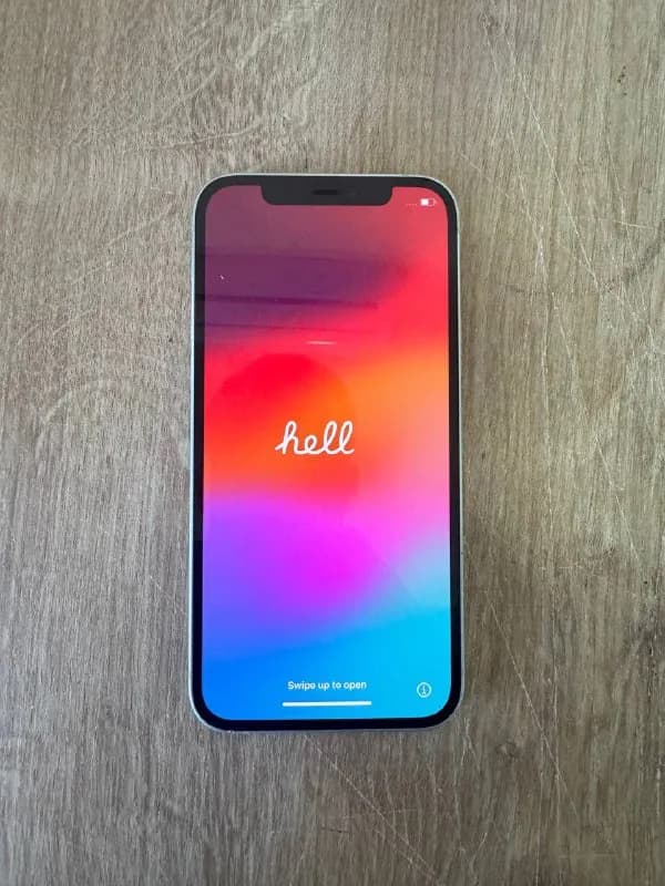 iPhone 128 Гб зеленый — Тбилиси — 900 ₾