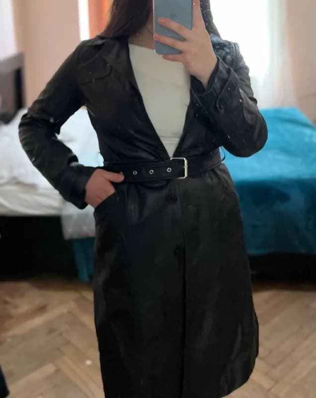 Кожаный винтажный плащ — Тбилиси — 70 ₾