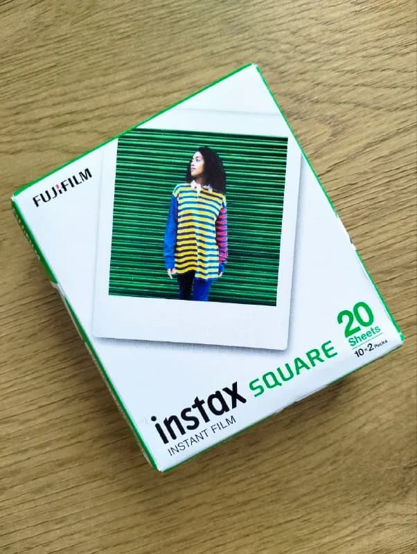 Fujifilm Instax Square — суммарно 20 снимков с белыми рамками — Батуми — 90 ₾
