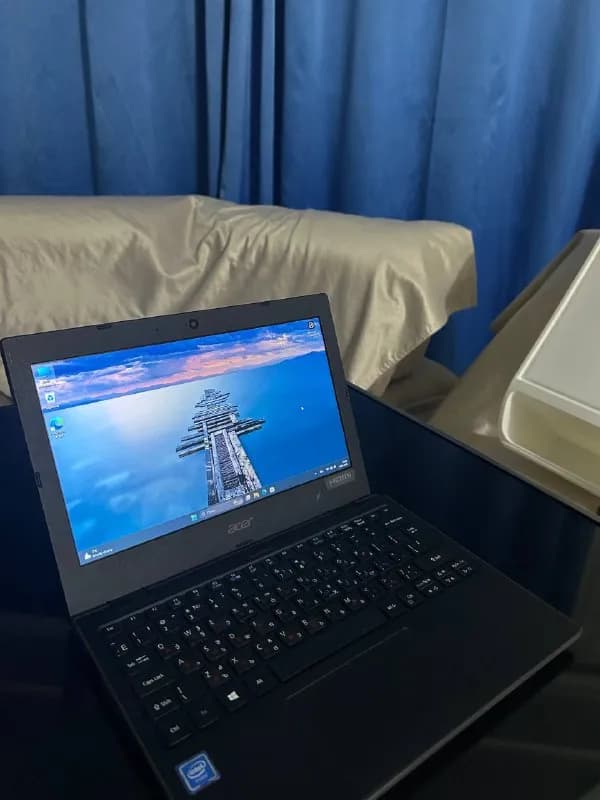 Acer TravelMate B118 — Батуми — 200 ₾