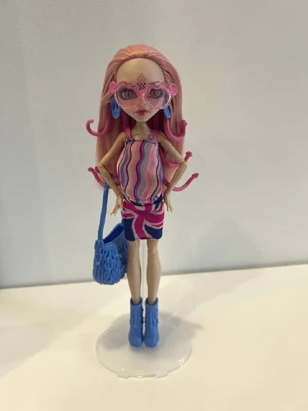 Mattel monster high Viperine монстер хай Вайперин полный комплект, шарниры очень тугие цена 179 лар — Батуми — 179 ₾