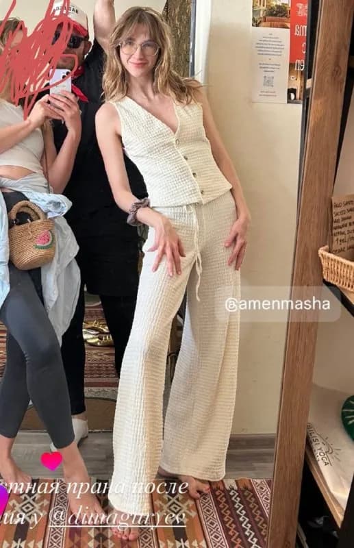 1. Летний вафельный костюм Zara, брюки XS, жилет S. 80 лари — Тбилиси — 80 ₾