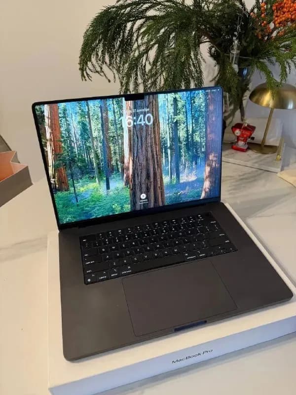 MacBook Pro 16» M3 Pro (ноябрь 2023) — Тбилиси — 2 200 $