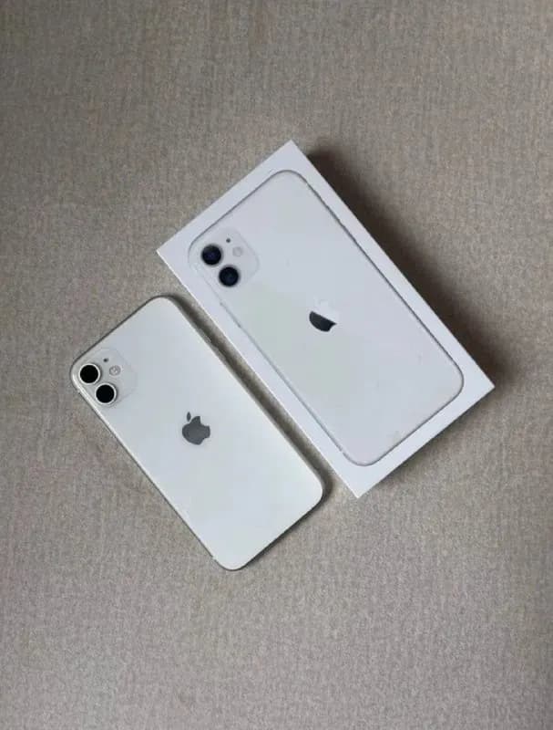 iPhone 11 (white) 128 GB — Батуми — 320 ₾