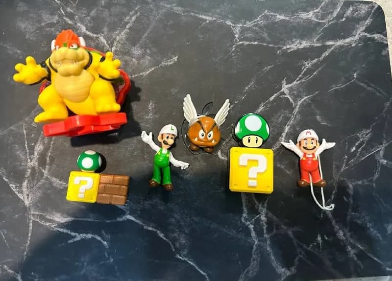 Коллекции Kinder, Funko и Lego — Батуми — 20 ₾