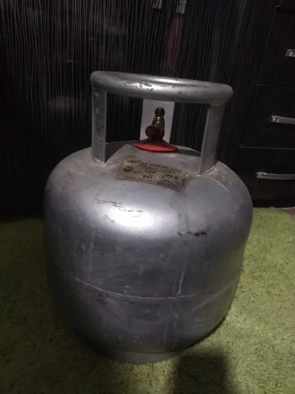 Газовая плита Candy и баллон 13кг — Батуми — 200 ₾
