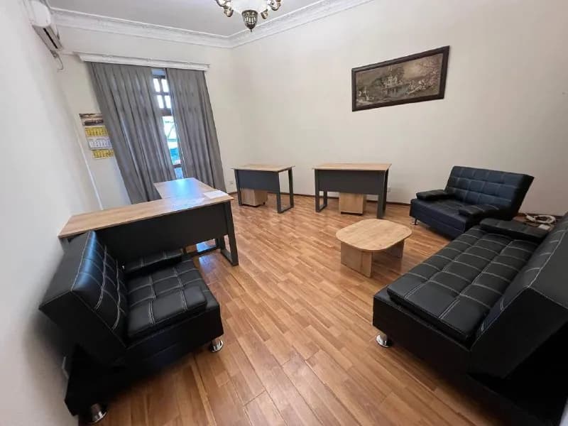 2 кресла из искусственной кожи. И диван, и кресла раскладные. — Батуми — 400 ₾