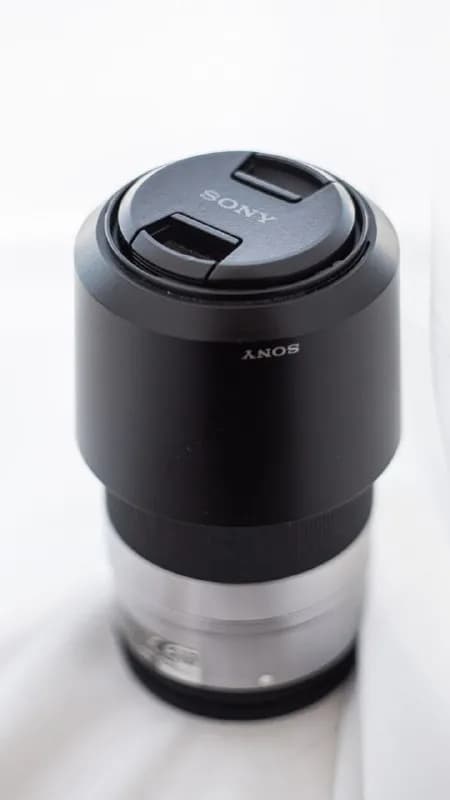 Sony 55-210 mm f/4.5-6.3 OSS для камер Sony (E-mount). Состояние отличное: линзы чистые, без царапин — Батуми — 480 ₾