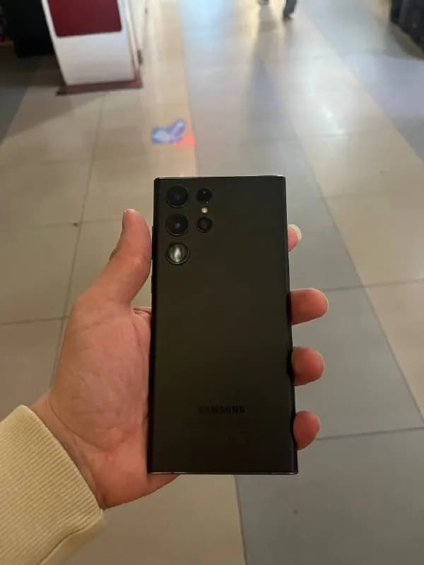 Samsung Galaxy S22 Ultra в хорошем состоянии. — Батуми — 990 ₾