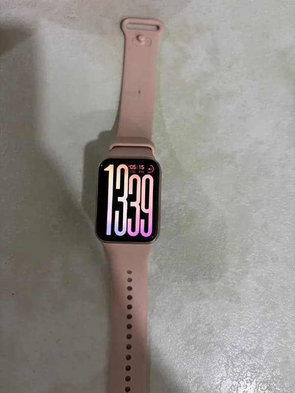 Xiaomi Smart Band 9 Pro. Состояние отличное. Почти не носили. Цена 90 лари. — Батуми — 90 ₾