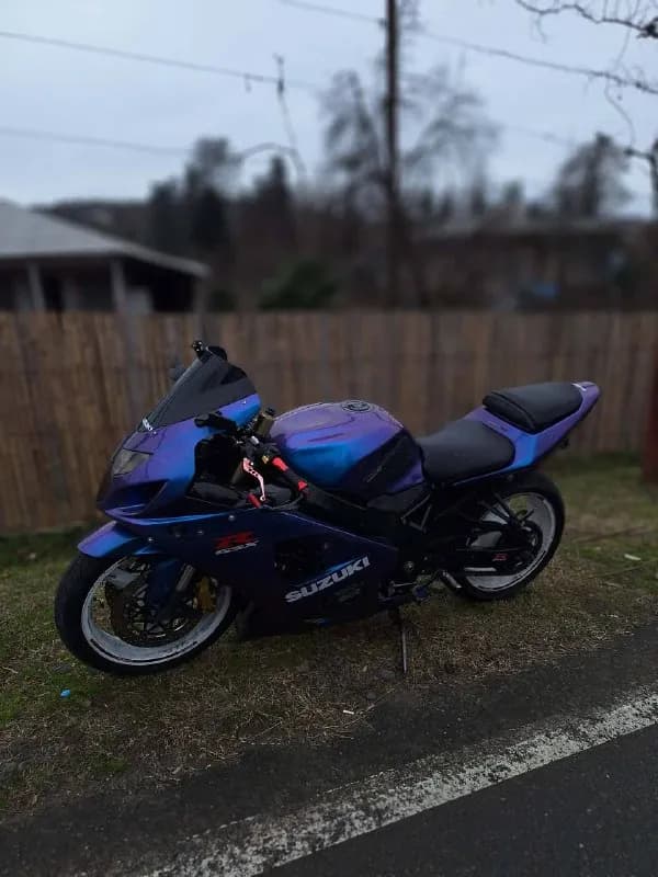 Suzuki GSXR 600 2004 года пробег 71000 км — Батуми — 3 000 $