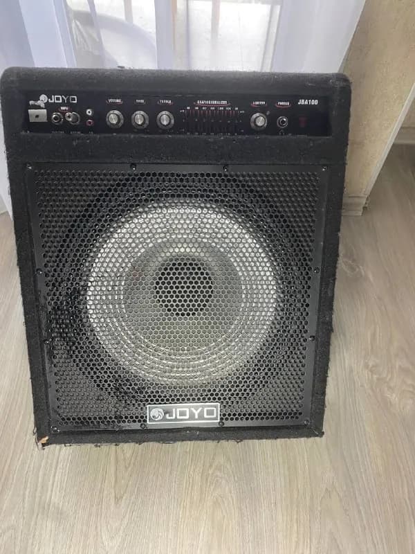 JOYO JBA-100. Мощный (100 Вт) и надежный аппарат, который подойдет как для дома, так и для студии ил — Батуми — 700 ₾