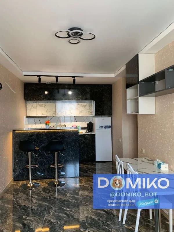 1+1, 8/13 этаж, 42 кв/м — Батуми — 350 $